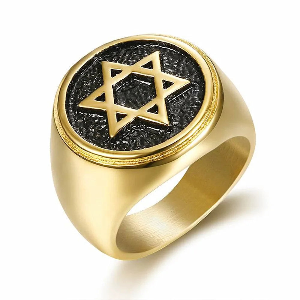 ANEL MASCULINO ESTRELA DE DAVI EM AÇO TITÂNIO COM BANHO DE OURO 18K