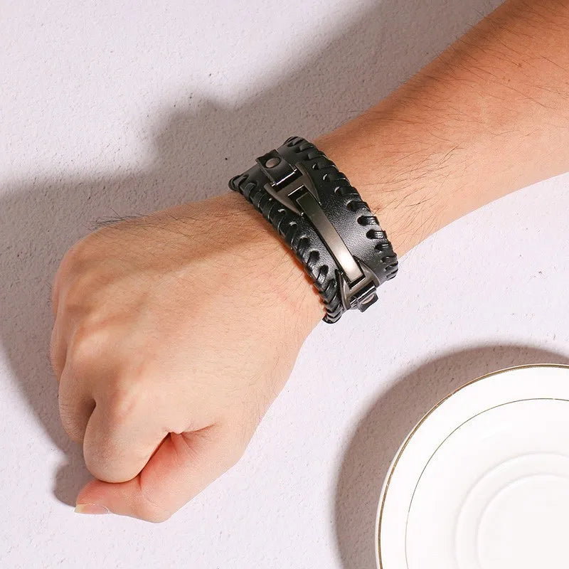 PULSEIRA LYON EM COURO