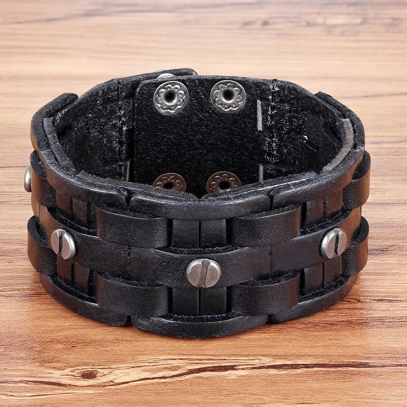PULSEIRA BRAD DE COURO PU
