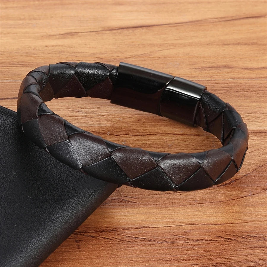 PULSEIRA MASCULINA BRAIAN EM COURO TRANÇADO LEGÍTIMO