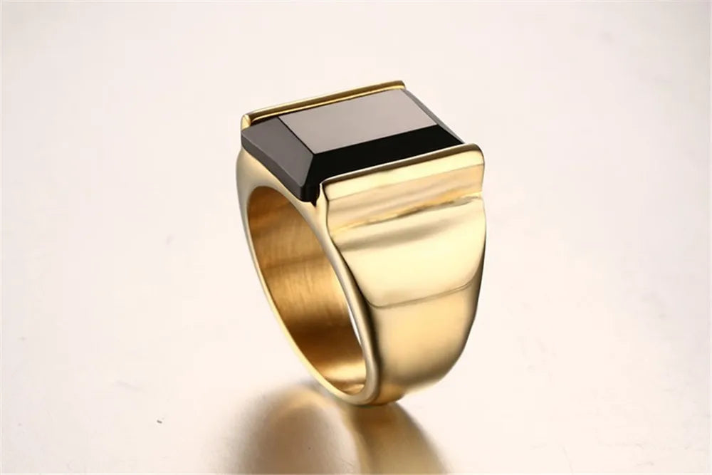 ANEL MASCULINO EM AÇO INOXIDÁVEL TITÂNIO COM BANHO DE OURO 18K