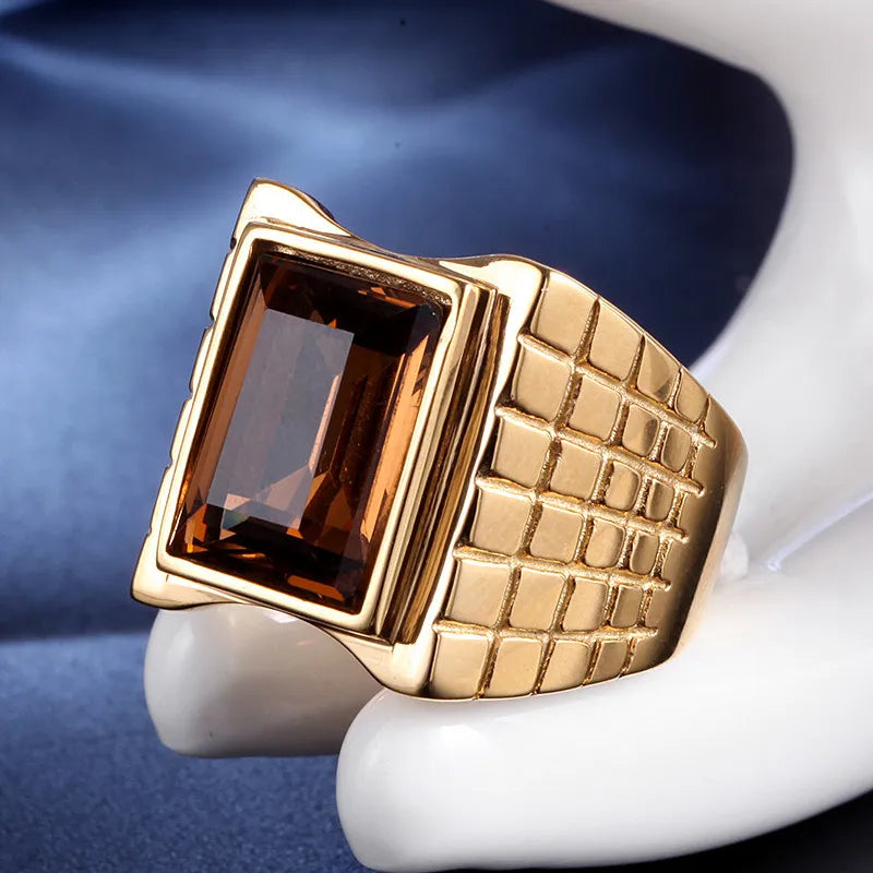 ANEL MASCULINO AARAV EM AÇO INOXIDÁVEL TITÂNIO COM BANHO DE OURO 18K