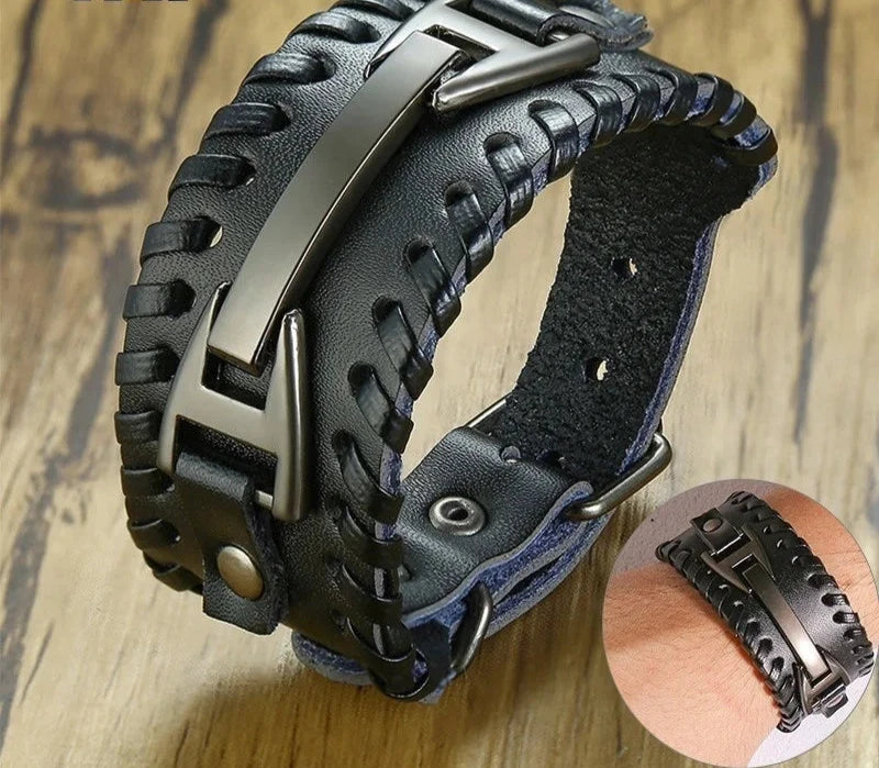 PULSEIRA LYON EM COURO