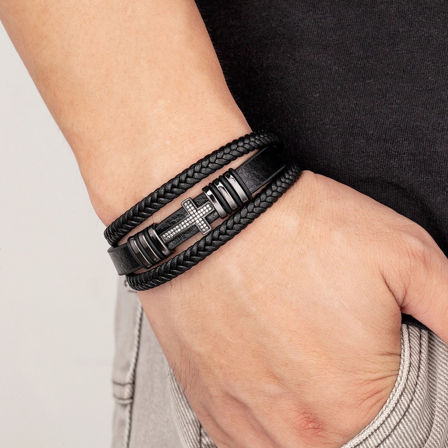 Pulseira clássica de couro Cruz