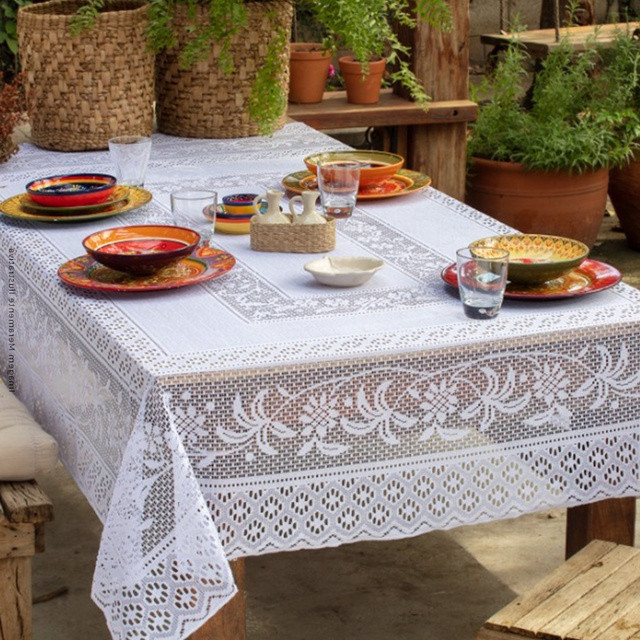 TOALHA DE MESA EM RENDA