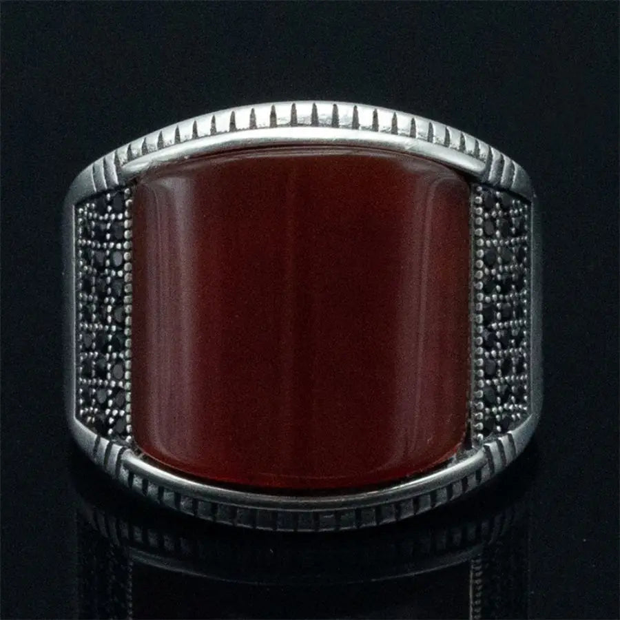 ANEL MASCULINO TURCO EM PRATA ESTERLINA 925 COM PEDRA ÁGATA VERMELHO ESCURO