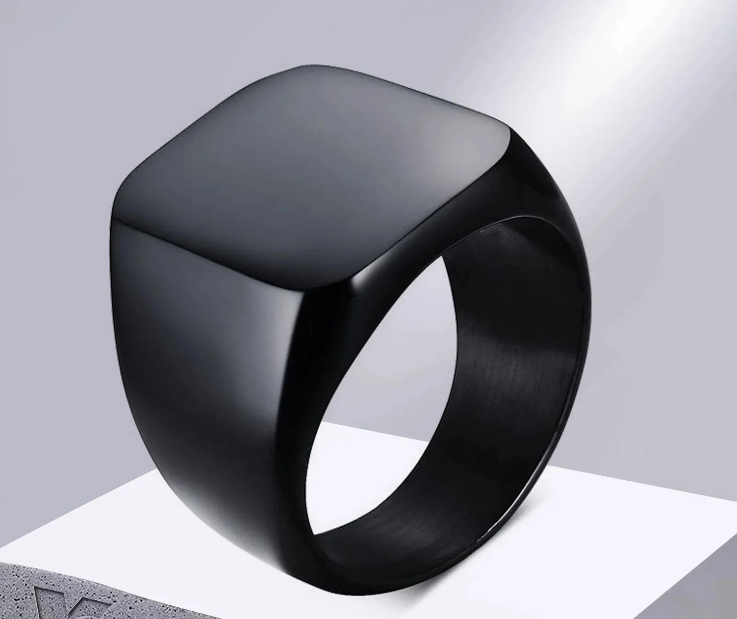 ANEL DE SINETE MASCULINO PRETO JOSUD