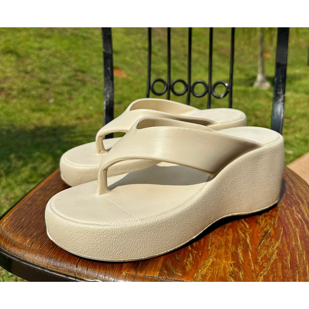 CHINELO TAMANCO NUVEM